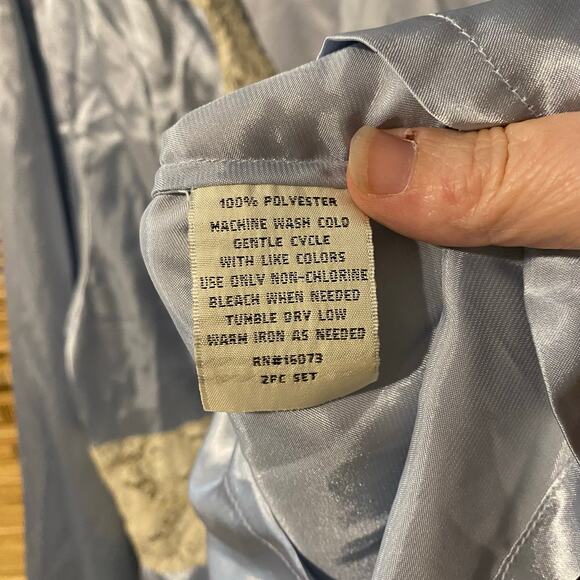 VTG Laura Ashley London 3-Piece Satin Lounge Set Robe Top Pants Blue Lace Large - Picture 6 of 15